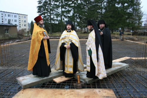 Закладка фундамента